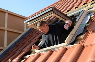 Pose de fenêtres de toit Velux à Bure